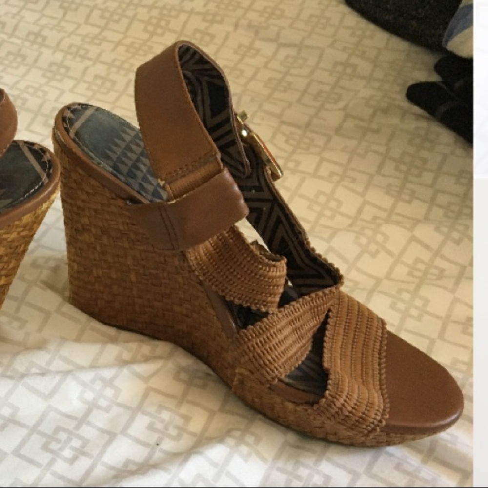 Jessica Simpson Wedges - Picture 3 of 3